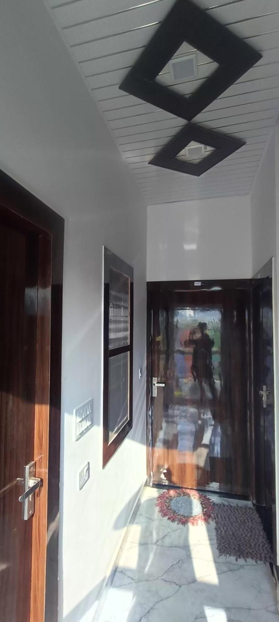 Goenka Home Stay Barsana Chhata Kültér fotó
