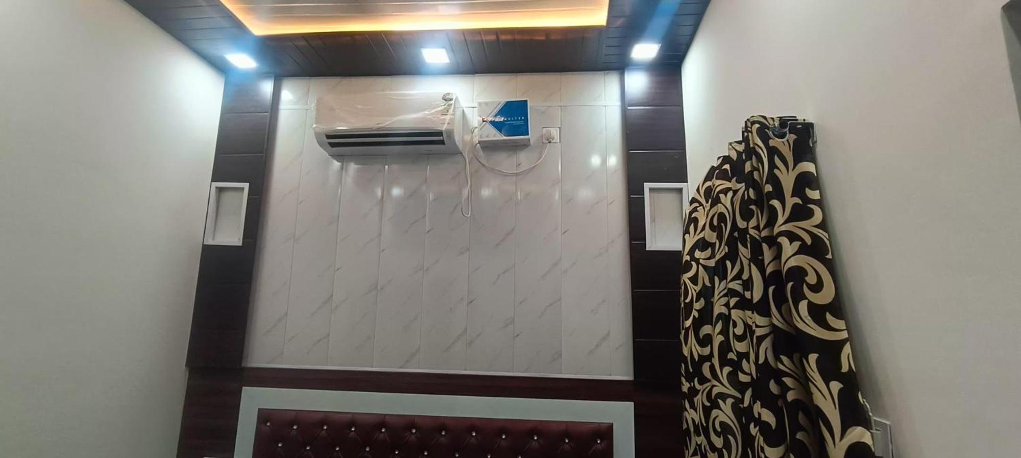 Goenka Home Stay Barsana Chhata Kültér fotó