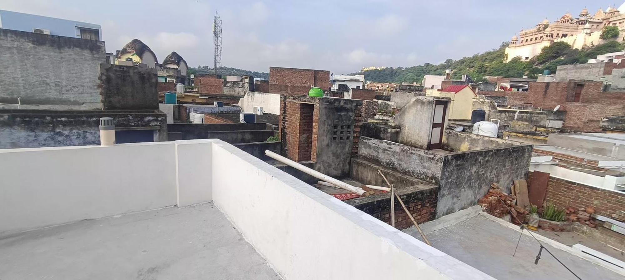 Goenka Home Stay Barsana Chhata Kültér fotó
